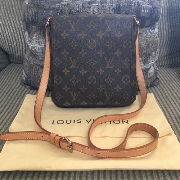 louis vuitton musette salsa long strap